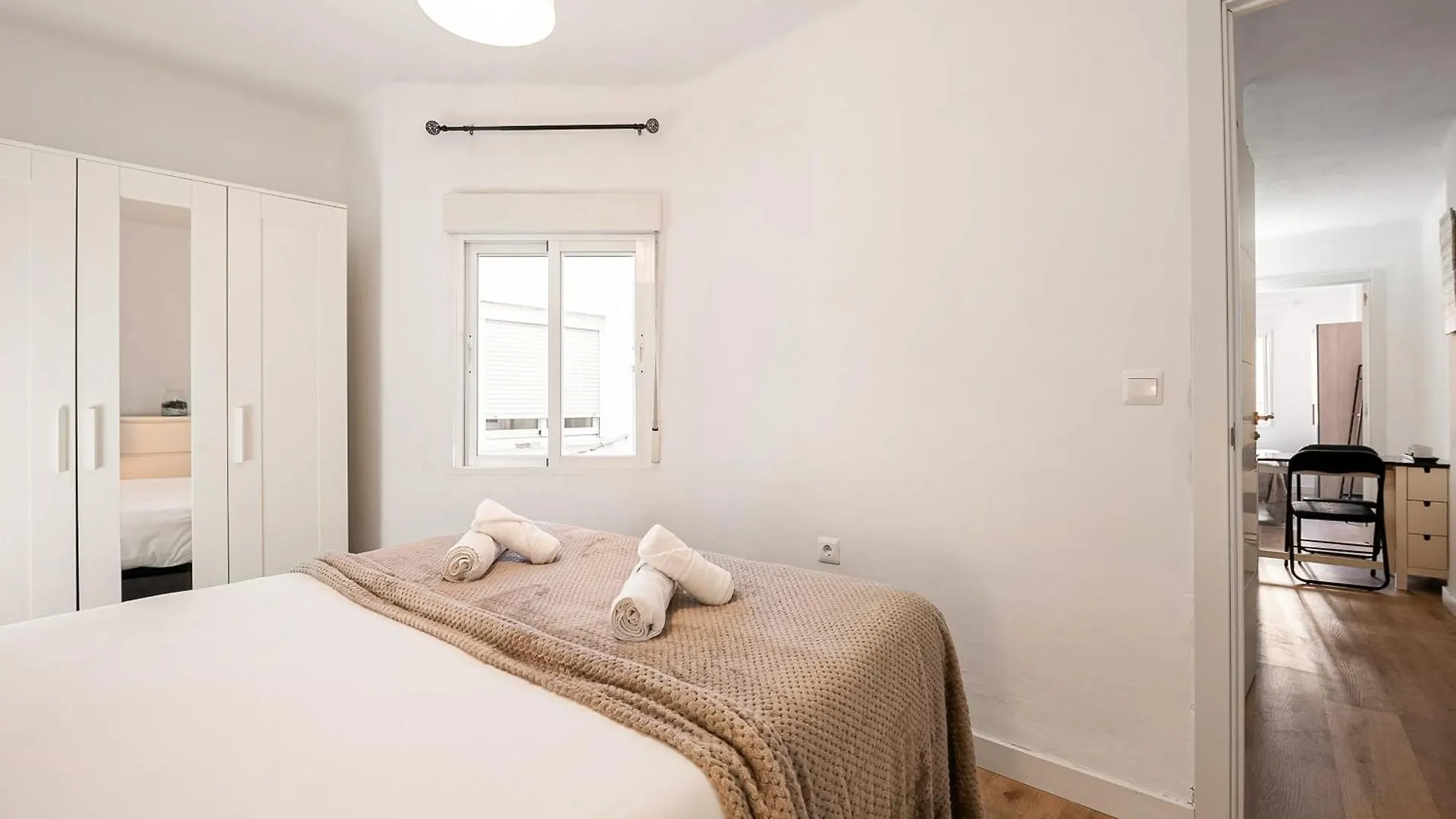 Stay U-Nique Apartment Hernan Ruiz Málaga 0*,